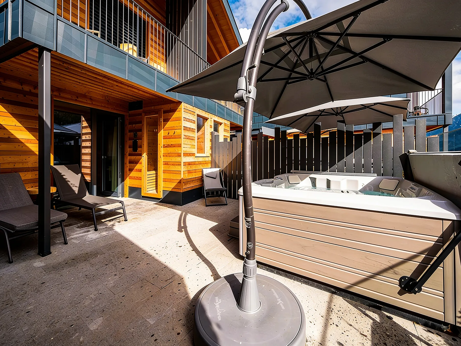 Lovely Lodge 2A